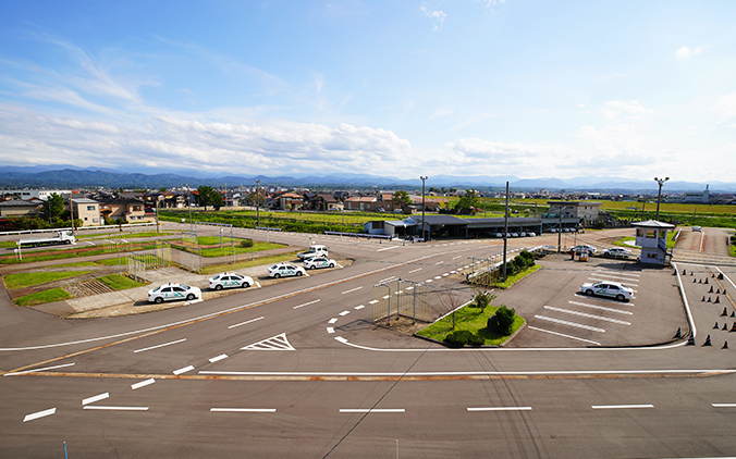 小松 自動車 学校